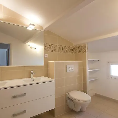 Bormes-les-mimosas Sleeps 8 Pool Air Con Wifi * Bormes-les-Mimosas