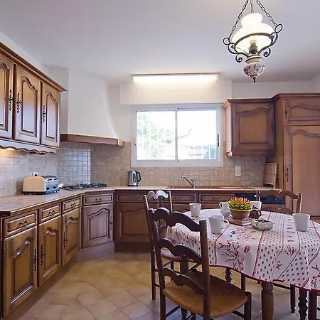 Bormes-les-mimosas Sleeps 8 Pool Air Con Wifi * Bormes-les-Mimosas
