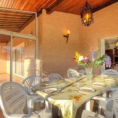Bormes-les-mimosas Sleeps 8 Pool Air Con Wifi * Bormes-les-Mimosas