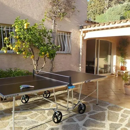 Bormes-les-mimosas Sleeps 8 Pool Air Con Wifi Hébergement de vacances Bormes-les-Mimosas